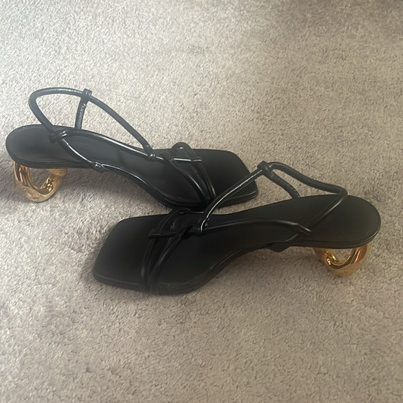 JW Anderson Chain Leather Sandel Size 39 with dust bag - Picture 2 of 8